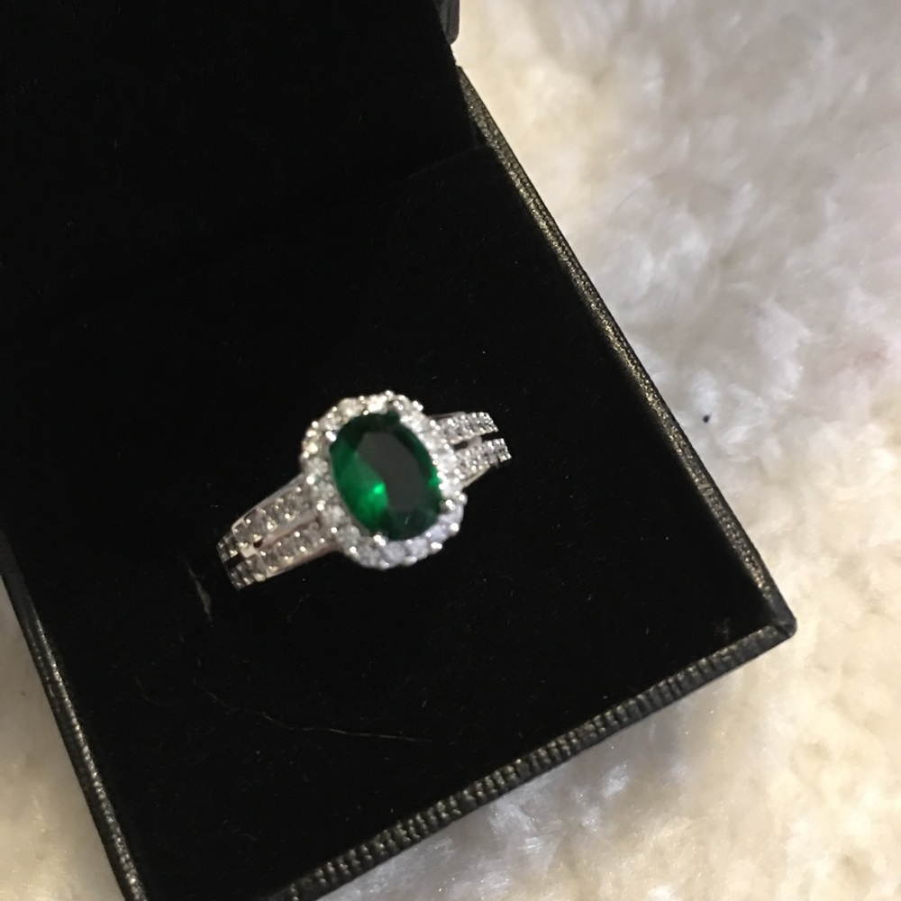Nine Rings in great condition, some never worn